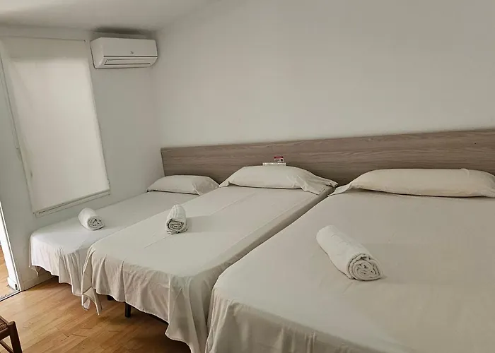 Montsant Penzion Salou