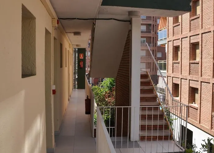 Konukevi Montsant 3*